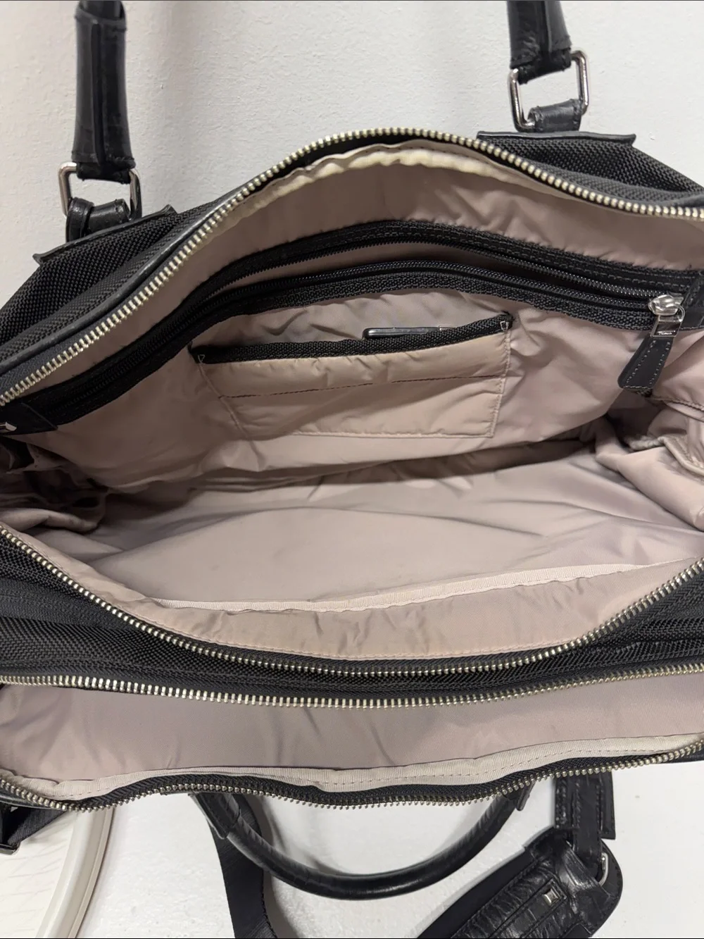 Tumi Georgetown Prospect Briefcase Carry On Bag Ballistic Nylon Leather Black